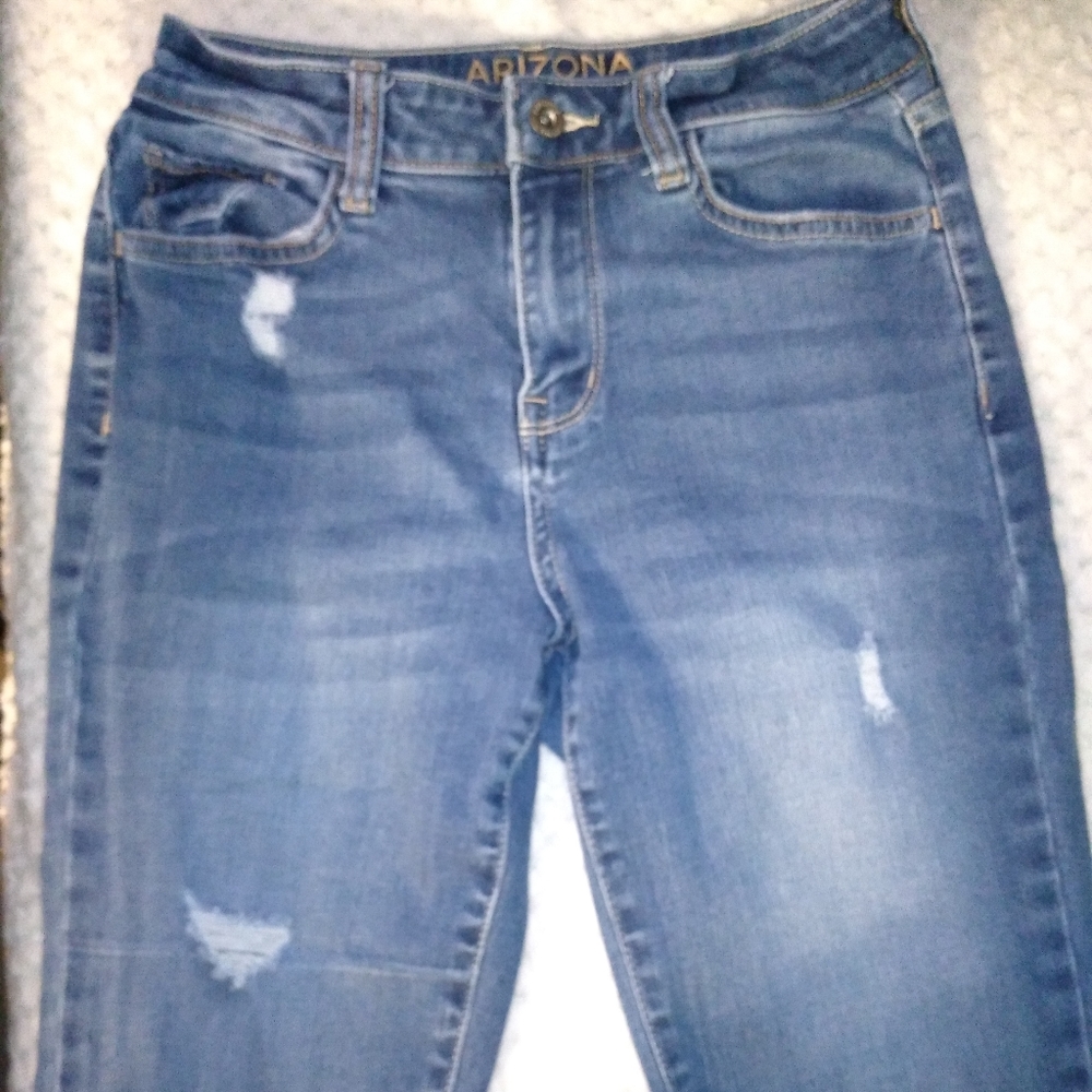 Distressed Jeans. - Picture 2 of 3